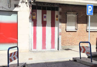 Parcheggio/garage vendita in Moscardó, Usera, Madrid. 