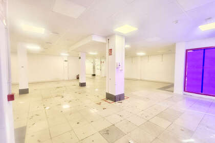 Commercial premise for sale in Centro, Fuenlabrada, Madrid. 